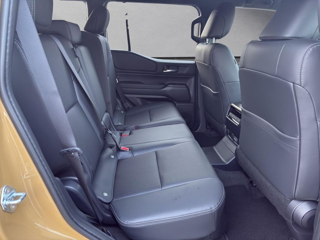 Toyota Land Cruiser 2025