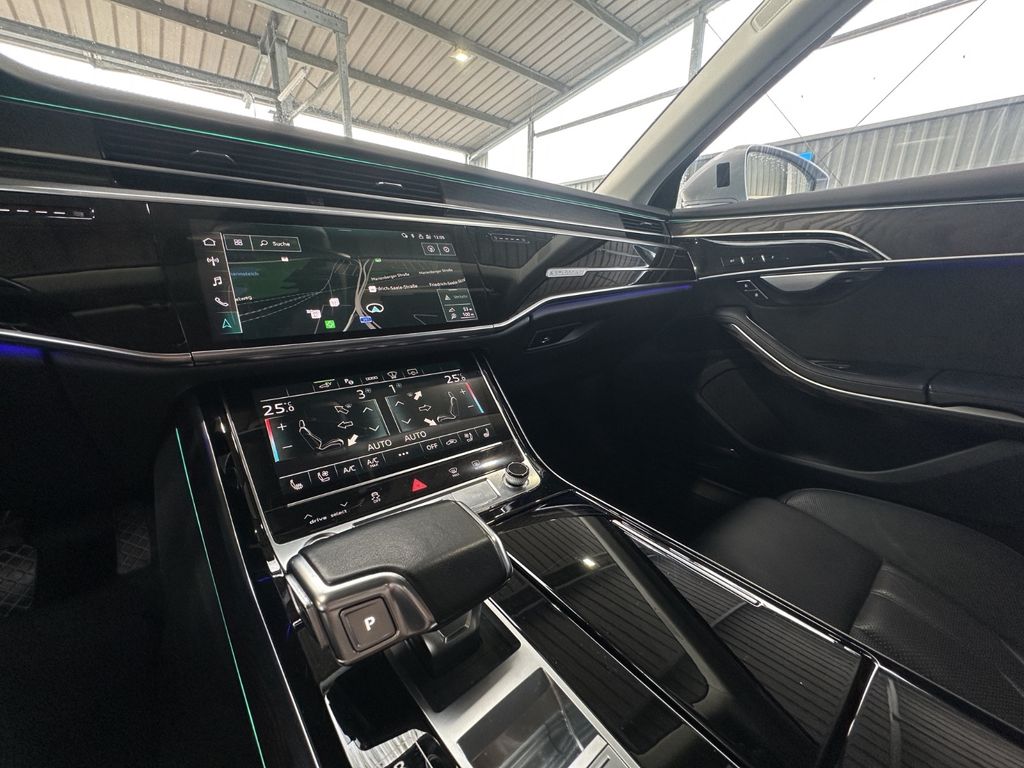 Audi A8 2022