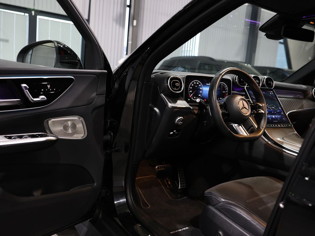 Mercedes-Benz GLC 300 2023