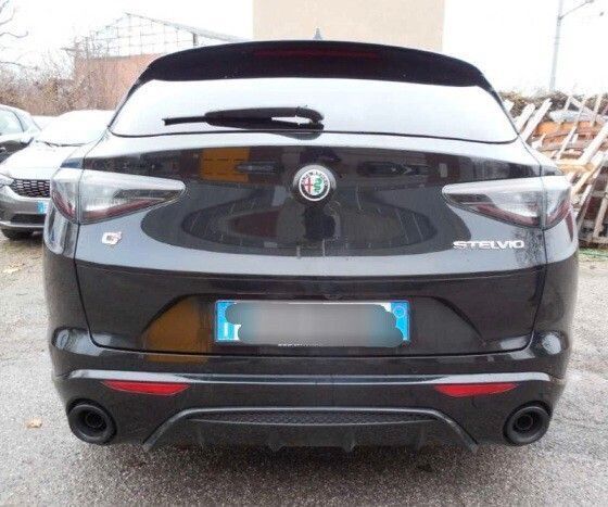 Alfa Romeo Stelvio 2025