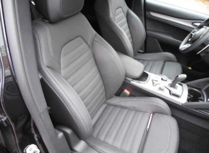 Alfa Romeo Stelvio 2025