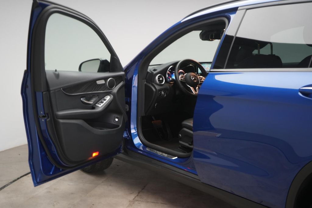 Mercedes-Benz GLC 300 2022