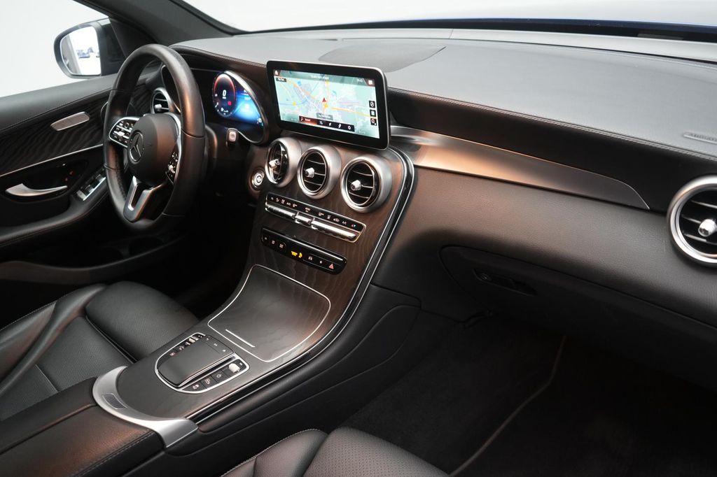 Mercedes-Benz GLC 300 2022