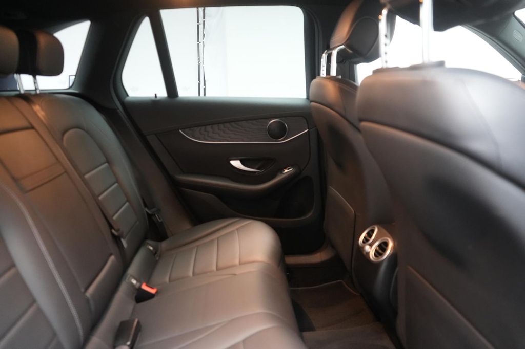 Mercedes-Benz GLC 300 2022