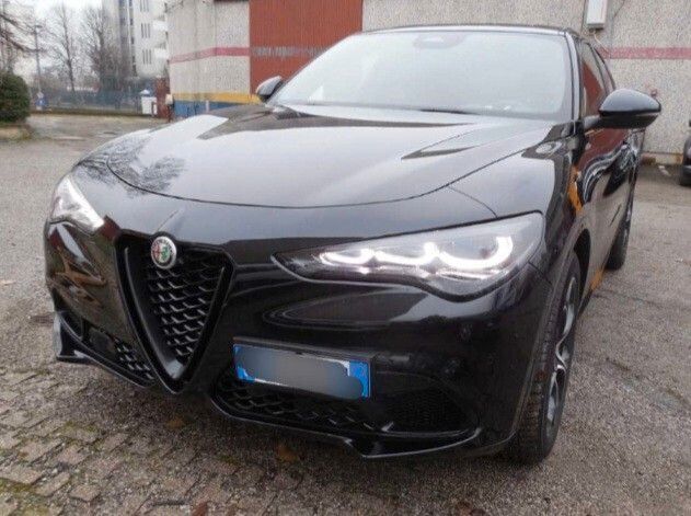 Alfa Romeo Stelvio 2025
