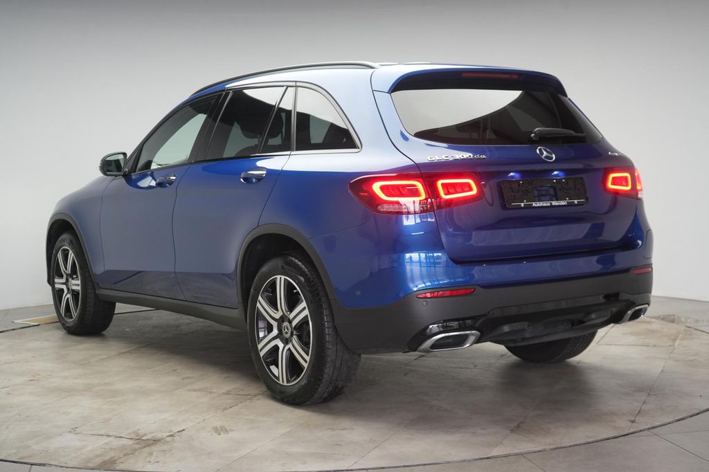 Mercedes-Benz GLC 300 2022