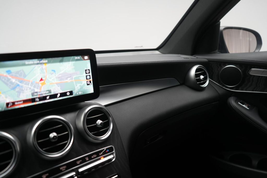 Mercedes-Benz GLC 300 2022