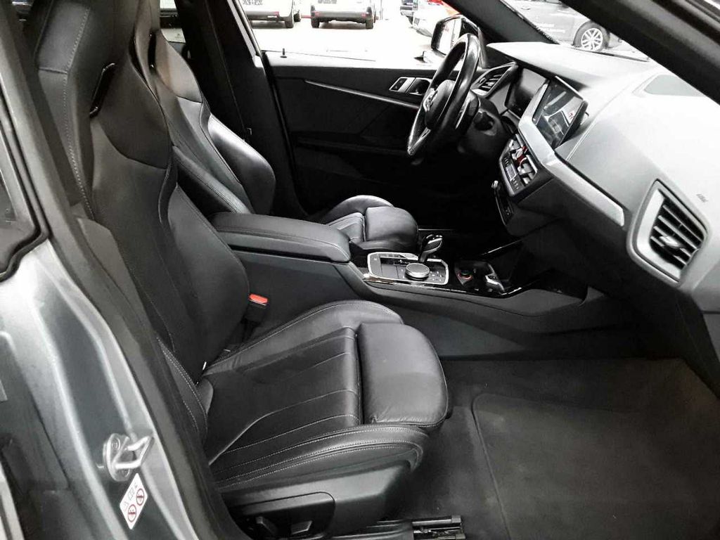 BMW 220 2021