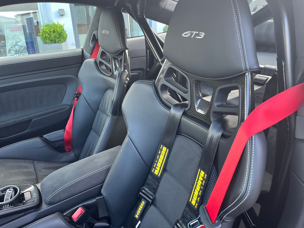 Porsche 992 2022