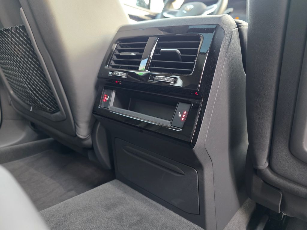 Volkswagen Touareg 2025