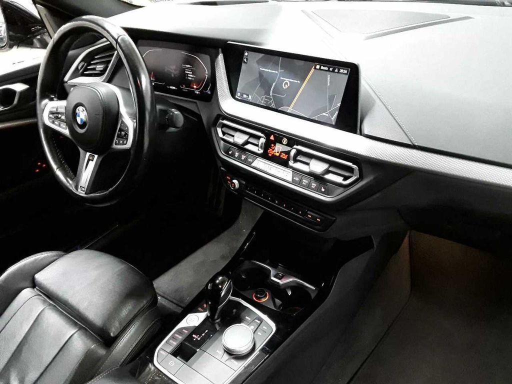 BMW 220 2021
