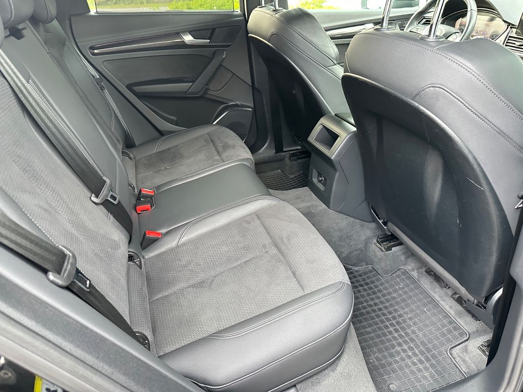 Audi SQ5 2022