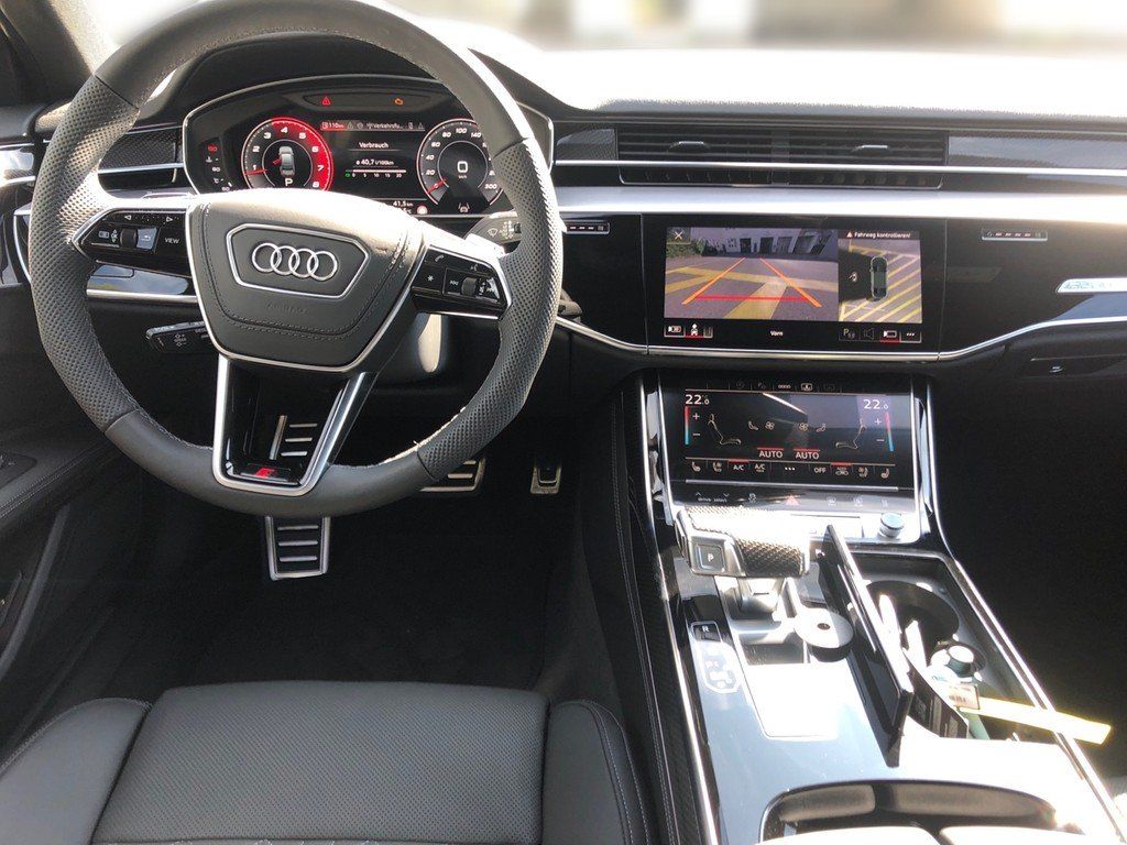 Audi S8 2024