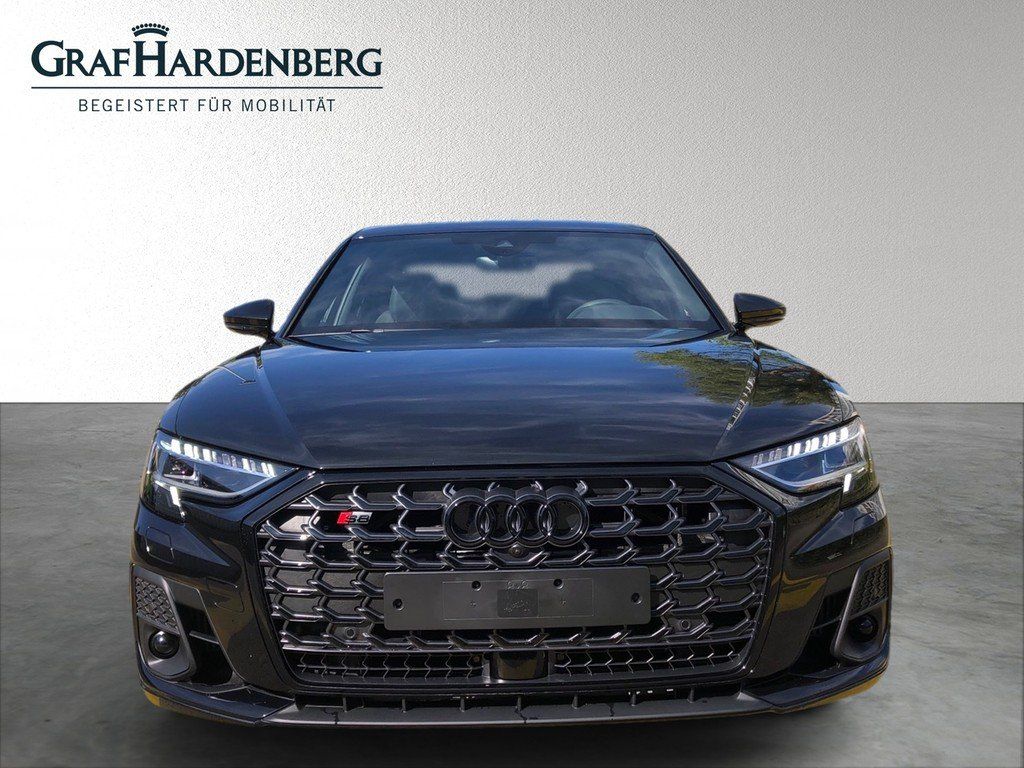 Audi S8 2024