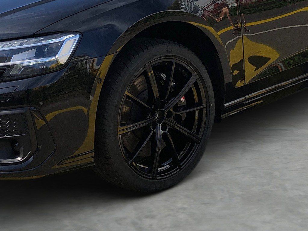 Audi S8 2024