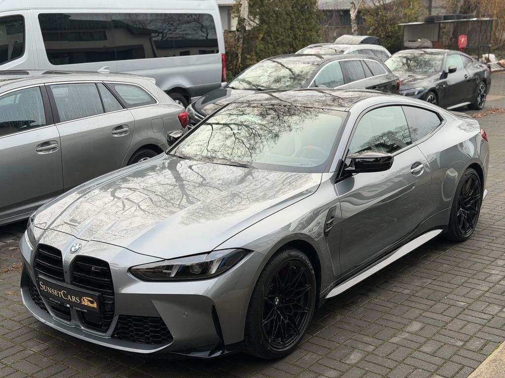 BMW M4 2025