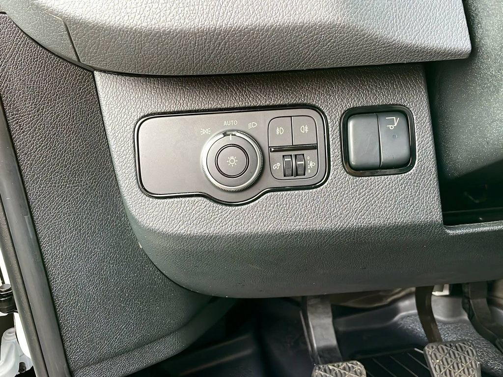 Mercedes-Benz Sprinter 2024