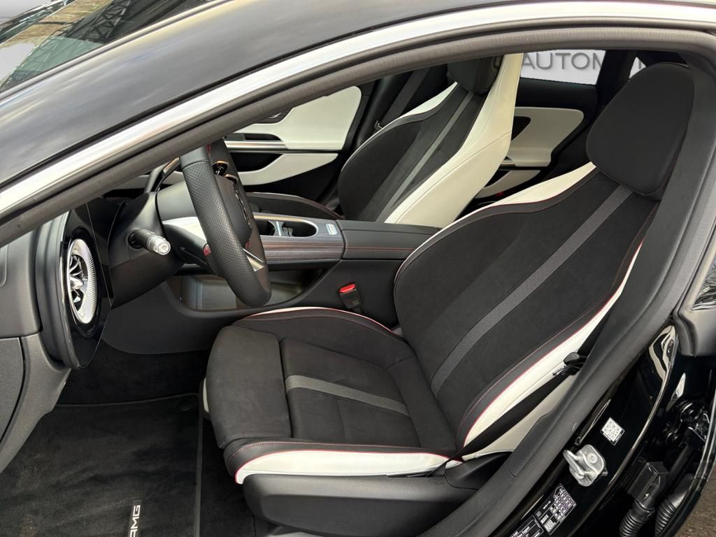 Mercedes-Benz CLA 350 2025