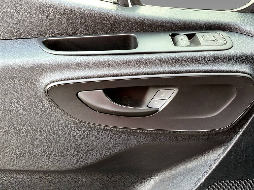 Mercedes-Benz Sprinter 2024