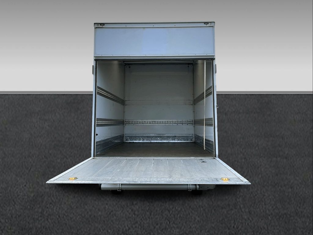 Mercedes-Benz Sprinter 2024