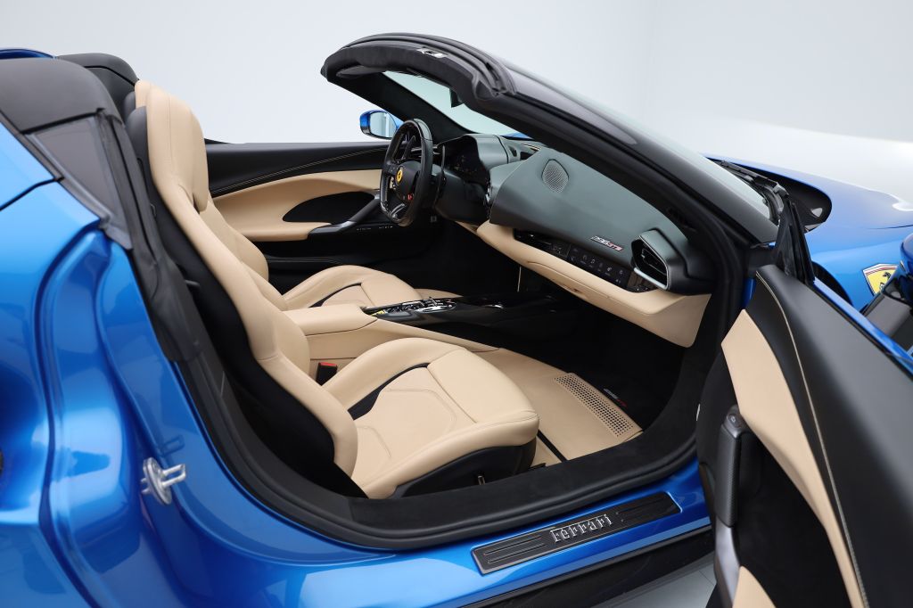 Ferrari 296 GTS 2022