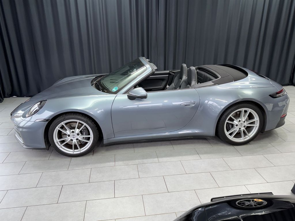 Porsche 992 2025