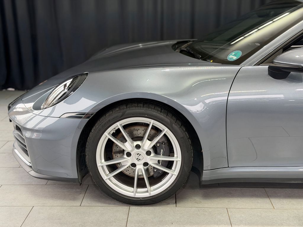 Porsche 992 2025
