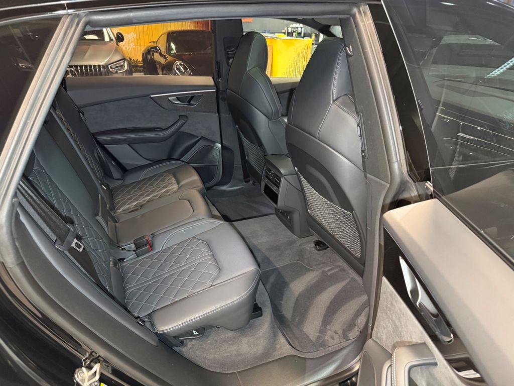 Audi SQ8 2023