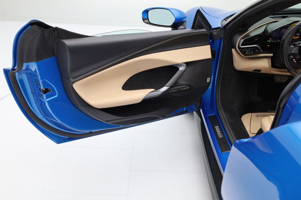 Ferrari 296 GTS 2022