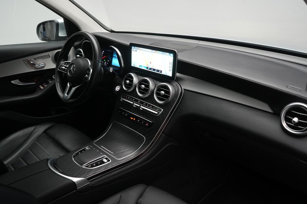 Mercedes-Benz GLC 300 2020