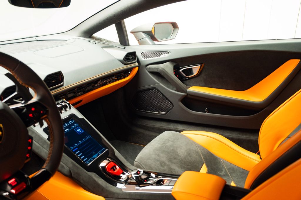 Lamborghini Huracán 2024