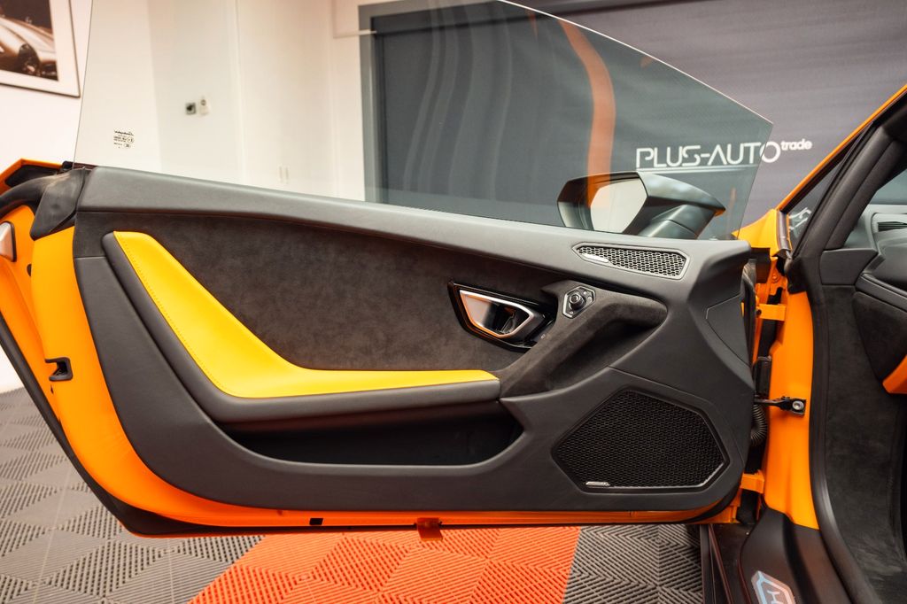 Lamborghini Huracán 2024