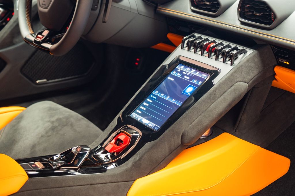 Lamborghini Huracán 2024