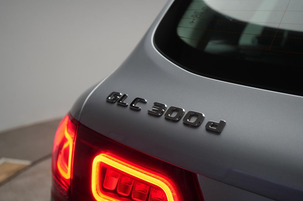 Mercedes-Benz GLC 300 2020