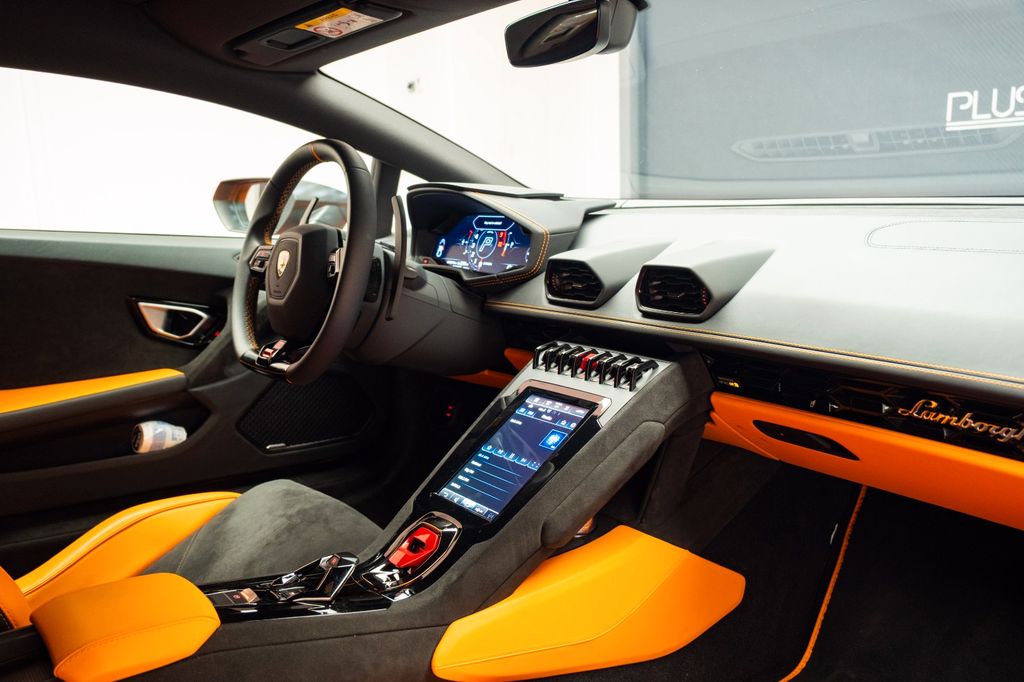 Lamborghini Huracán 2024