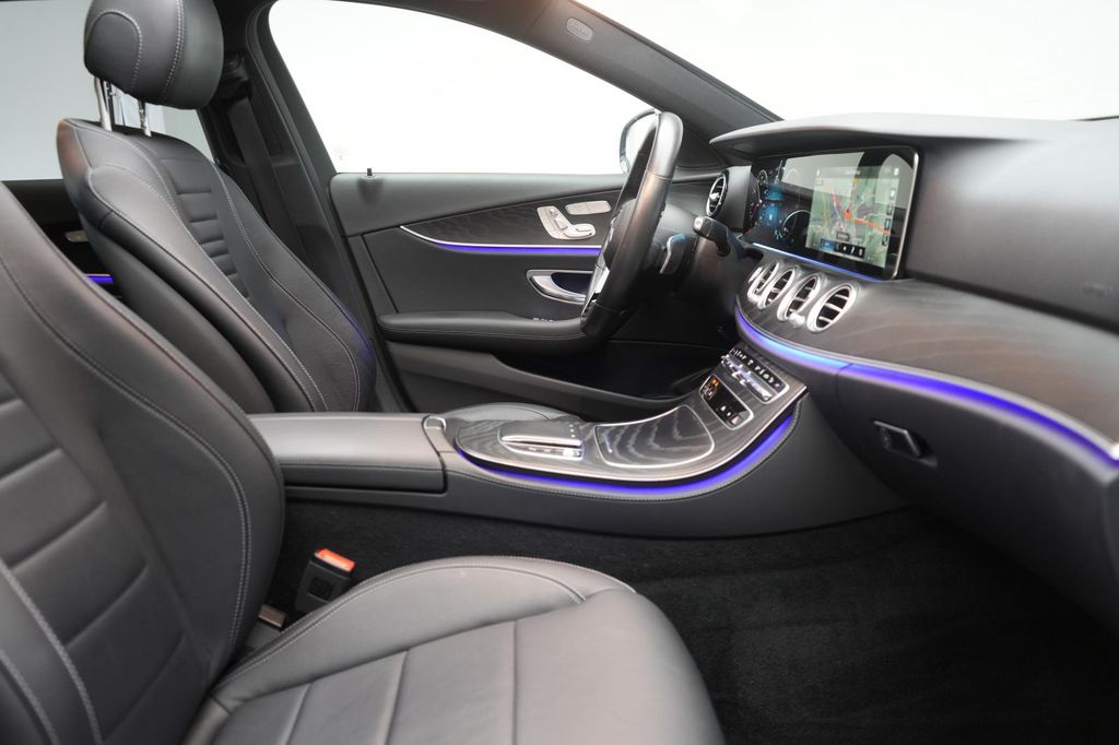 Mercedes-Benz E 300 2022