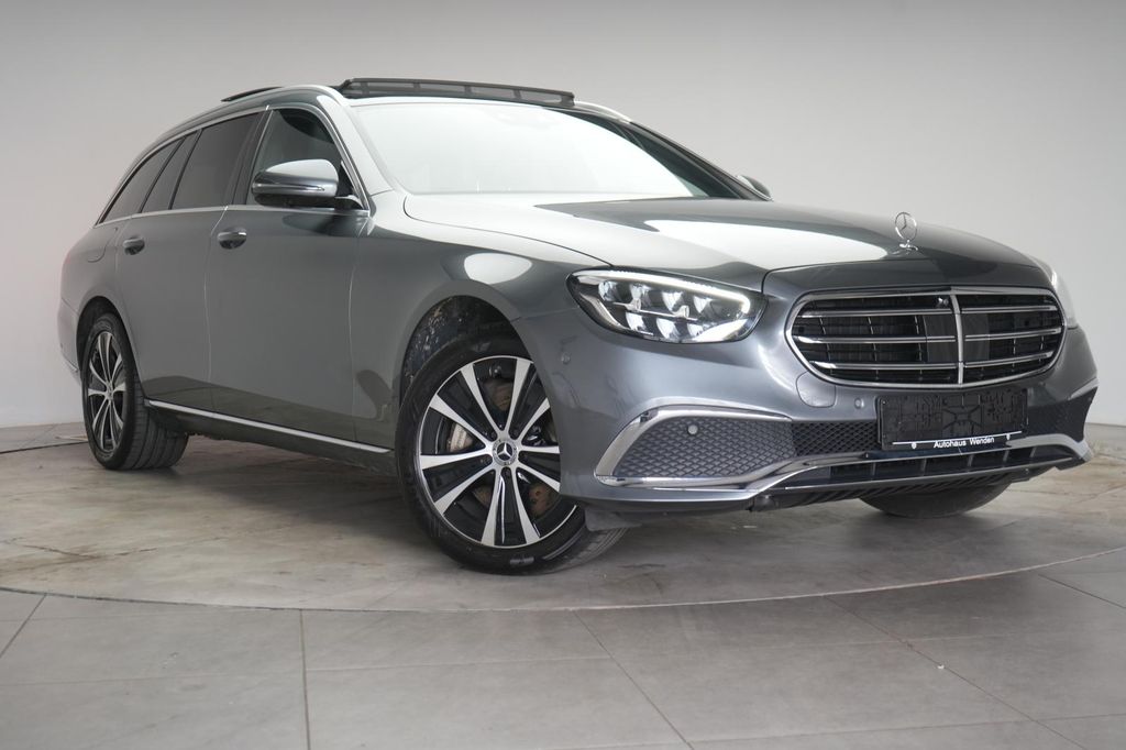 Mercedes-Benz E 300 2022