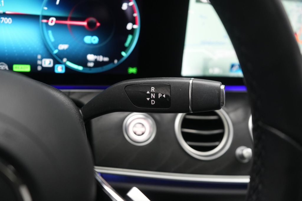Mercedes-Benz E 300 2022