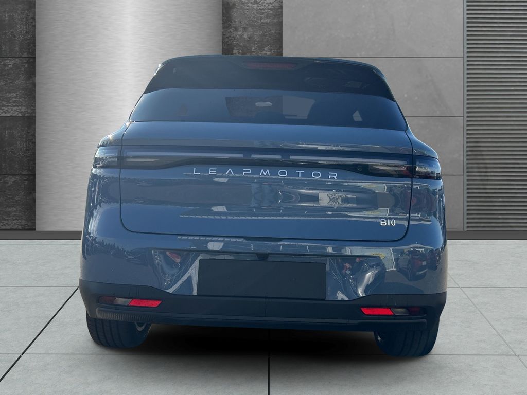 Leapmotor B10