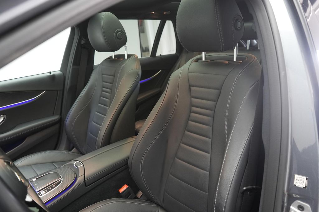 Mercedes-Benz E 300 2022