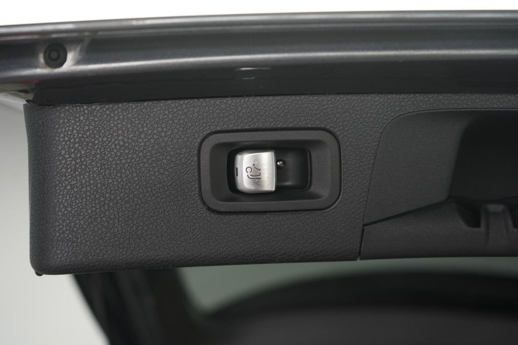 Mercedes-Benz E 300 2022