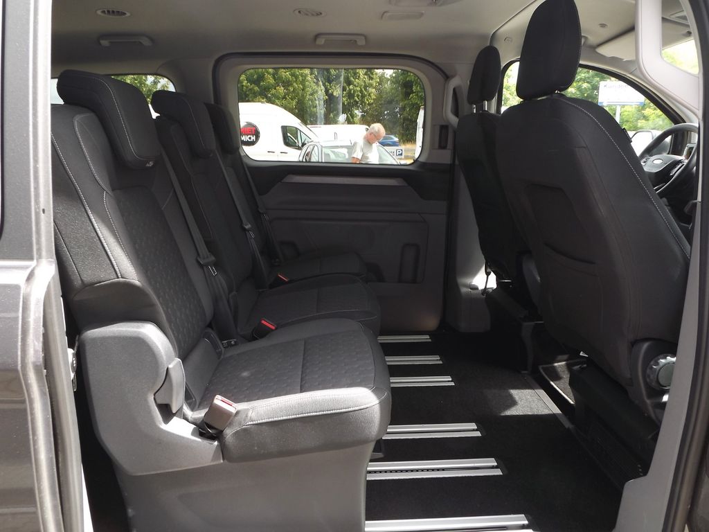 Ford Tourneo Custom 2024