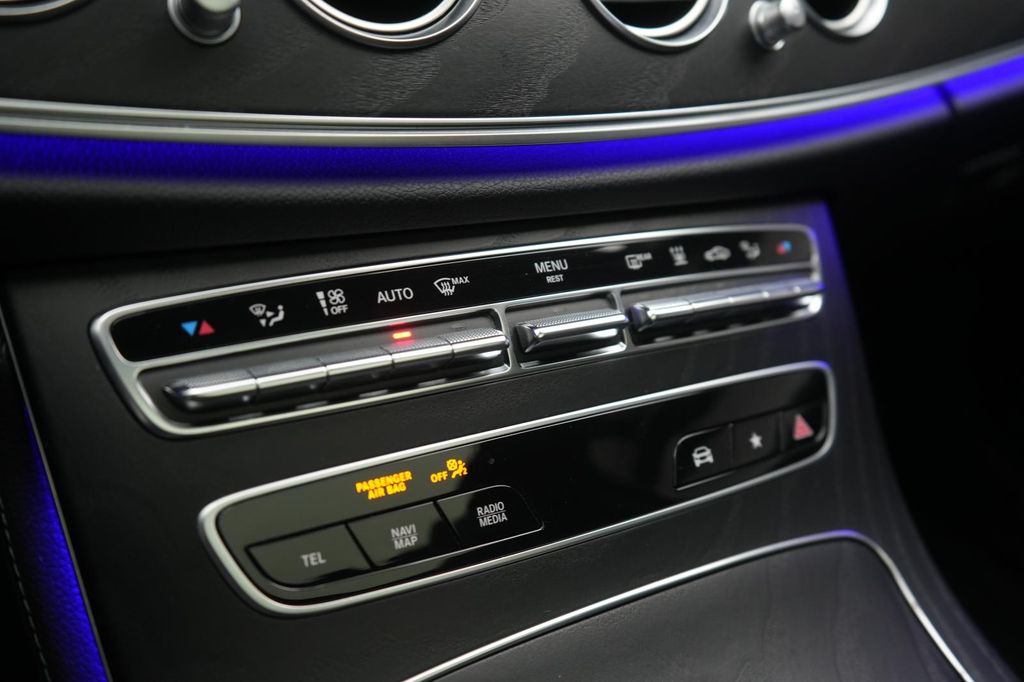 Mercedes-Benz E 300 2022