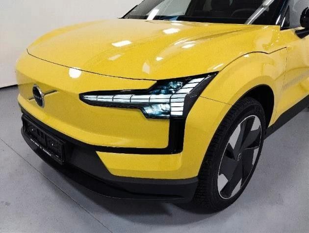 Volvo EX30 2024