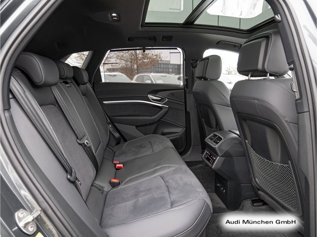 Audi e-tron 2022