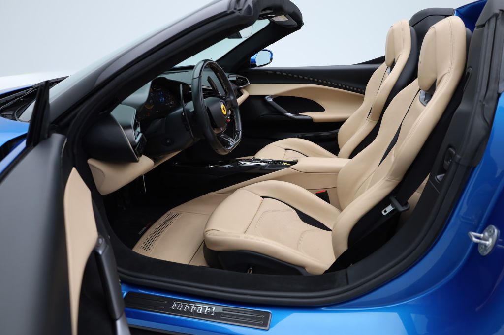 Ferrari 296 GTS 2022