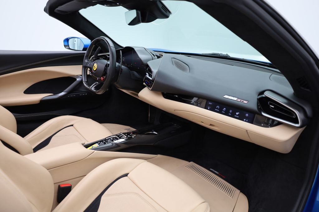 Ferrari 296 GTS 2022