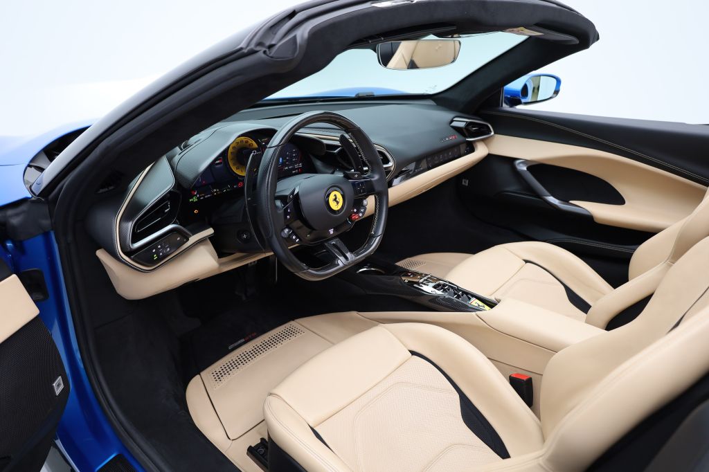 Ferrari 296 GTS 2022