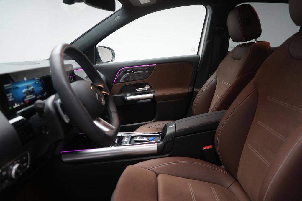 Mercedes-Benz GLA 200 2025