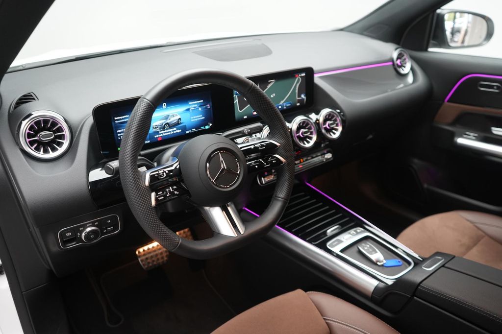 Mercedes-Benz GLA 200 2025